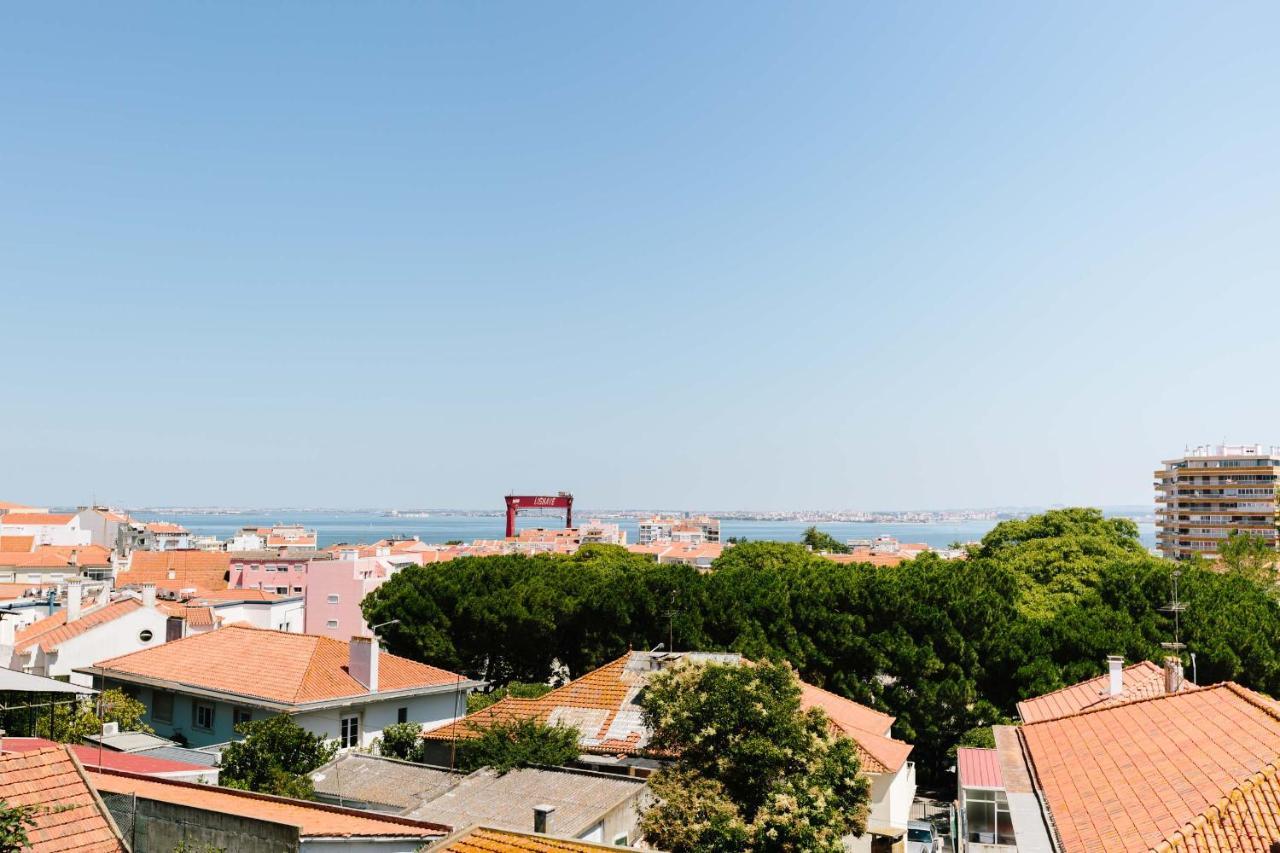 Lisbon South Hostel Almada Eksteriør billede